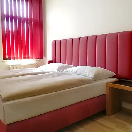 Szálloda Otakar 3*