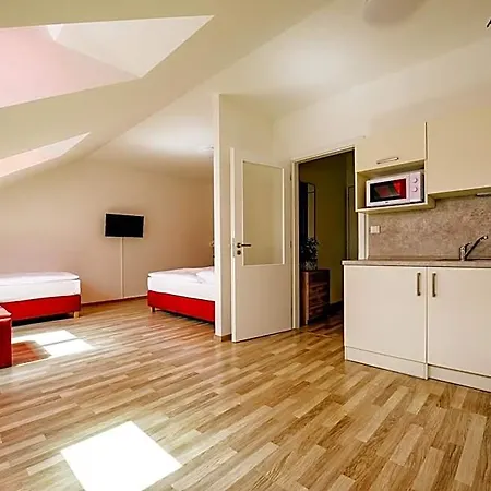 Hotel Otakar 3*