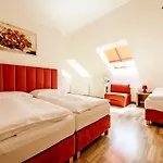 Hotel Otakar 3*