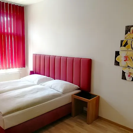 Otakar 3* Praha