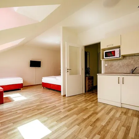 Otakar 3* Praha